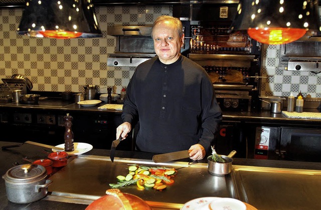 Joel Robuchon am Herd seines Restauran...222;Hotel Metropole Monte-Carlo&#8220;  | Foto: AFP