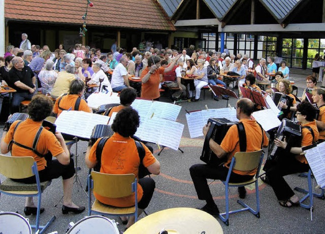 Das zwlfte Schulhofkonzert des Akkord...s Sexau kam beim Publikum glnzend an.  | Foto: Michael Haberer