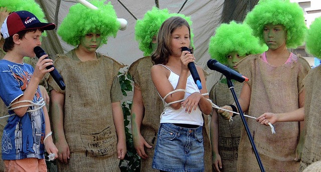 Tolle  Trolle beim Fest der Grundschule Hllstein.   | Foto: Ingrid Jennert