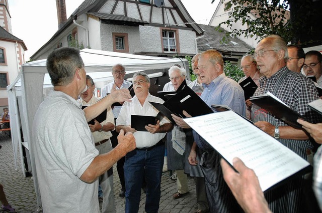 Die Hauinger Snger feierten ein Hoffest.   | Foto: Heidemarie Wussler