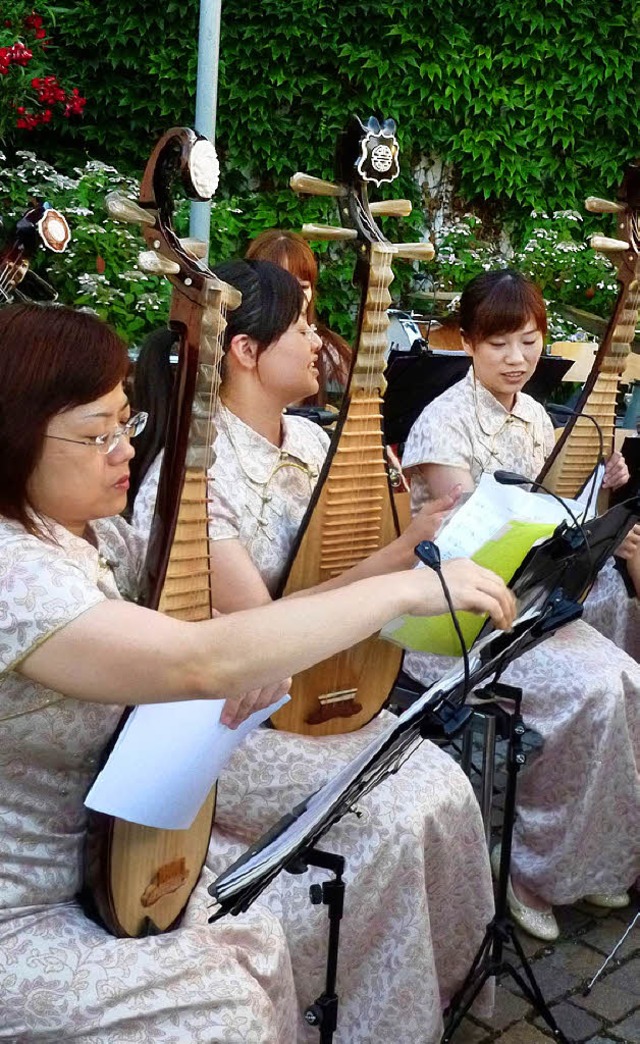 Das  Chiuko Traditional Orchestra Taiwan gastierte berraschend in Britzingen.   | Foto: privat