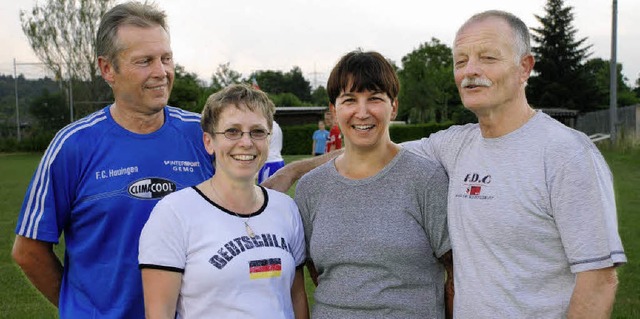 Verantwortlich fr den Frauenfuball i...nnschaft) und Trainer Willy Gutauskas.  | Foto: Maja Tolsdorf
