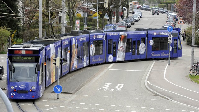 Combino in Freiburg: Anders als in Bas...me mit den Klimaanlagen, sagt die VAG.  | Foto: Ingo Schneider