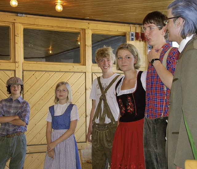 Die Theatergruppe sorgte mit dem Stck...e&#8220; fr humorvolle Unterhaltung.   | Foto: Juliane Khnemund