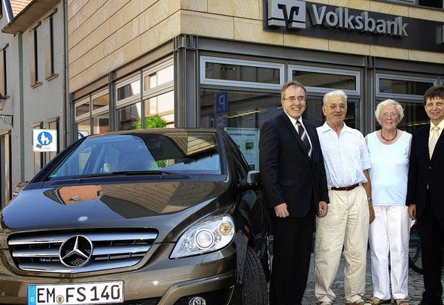 Volksbank-Vorstandsmitglied Markus Sin...winns (Foto, von links nach rechts).    | Foto: Volksbank