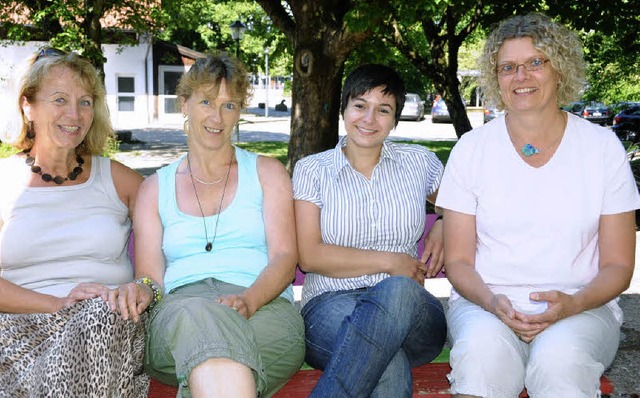 Starke Frauen: Annemarie Weber (Dorfst...ung zum Erfolg verhelfen (von links).   | Foto: Robert Bergmann