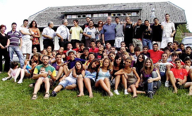 50 Jugendliche aus Rom erlebten ihre e... Christof Berger (oben mit Krawatte).   | Foto: WOLFGANG ADAM