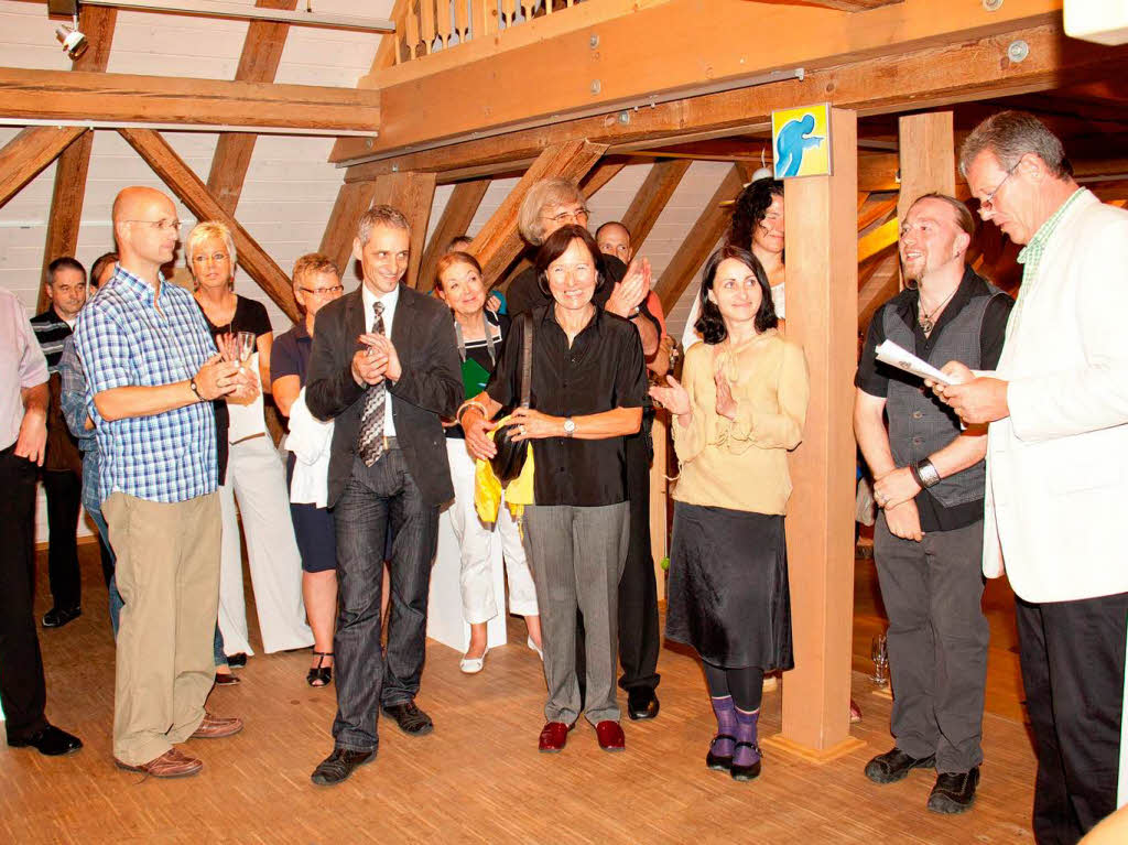 Brgermeister Erich Kiefer (rechts) gab  den Startschuss zum III. Internationalen Knstlersymposium in Grafenhausen