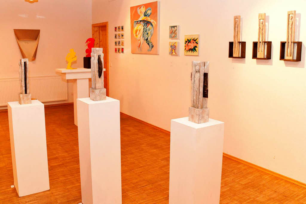 Die Ausstellung im Hagehus ist täglich von 16 bis 19 Uhr geöffnet, am Galerietag am Sonntag von 11 bis 17 Uhr Die Ausstellung im Hagehus ist täglich von 16 bis 19 Uhr geöffnet, am Galerietag am Sonntag von 11 bis 17 Uhr