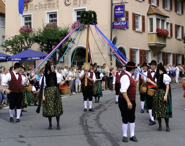 Der groe Festumzug, wie der im Jahr 2...der Hhepunkt des Stdtlefestes sein.   | Foto: Liane Schilling