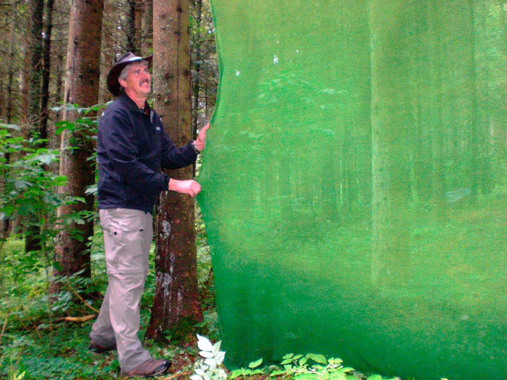 Parcoursmeister Herbert „Hatschi“ Sigwart hat die Route vorbereitet und 28 Stationen aufgebaut – da war Detailarbeit gefragt.