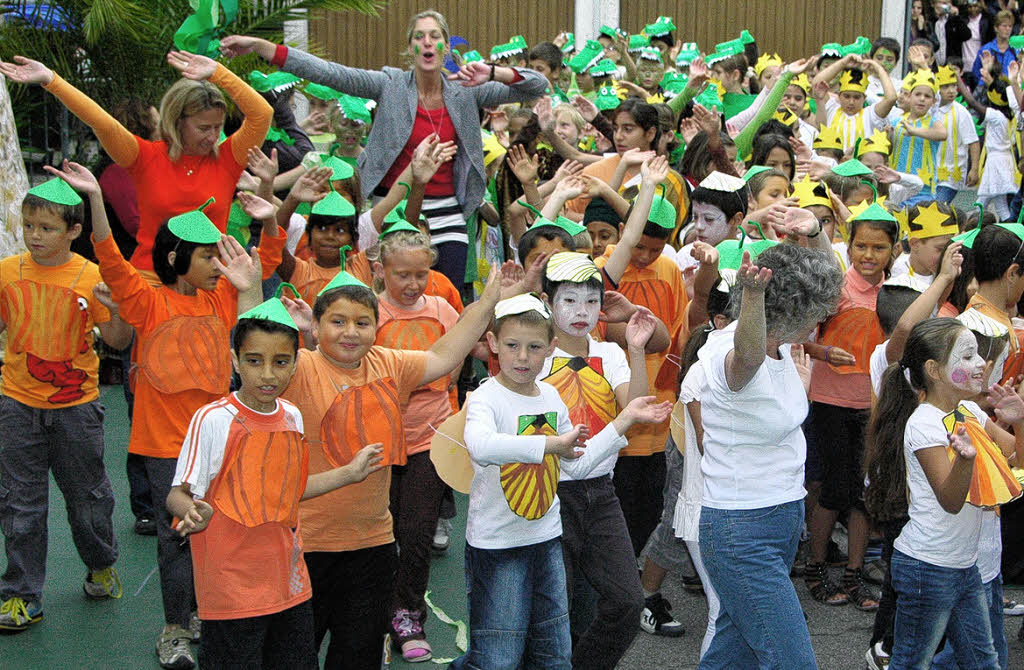 "Wir sind Kinder einer Welt" - Weil am Rhein - Badische ...