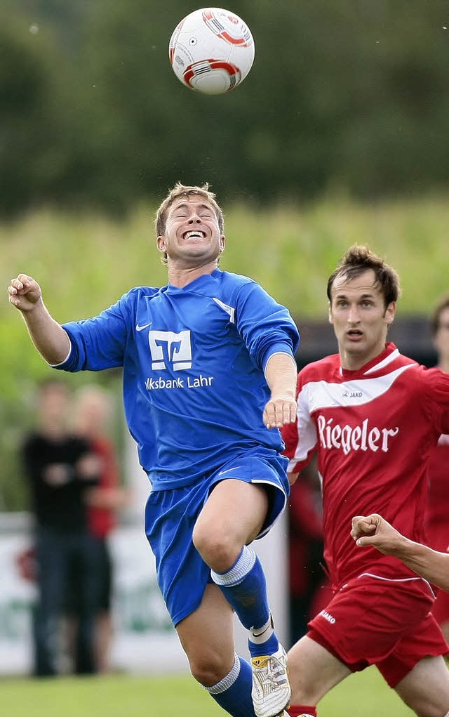 Fussball Hyronimuscup in OttenheimLFV ...it  Dennis Klossek  (Bahlinger SC #15)  | Foto: Peter Aukthun-Grmer