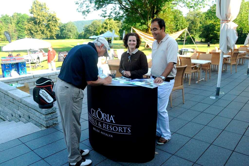 Anzeigen-Dossier Mercedes-Benz GolfMasters Sdbaden 2010