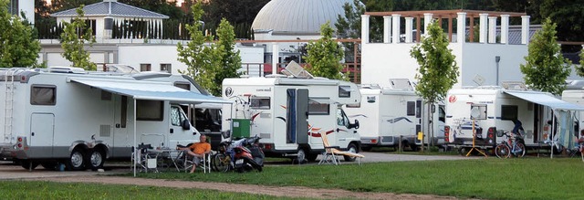 Ein Andrang wie vor den Thermen von Ba...llpltze fr Wohnmobile einzurichten.   | Foto: markus donner