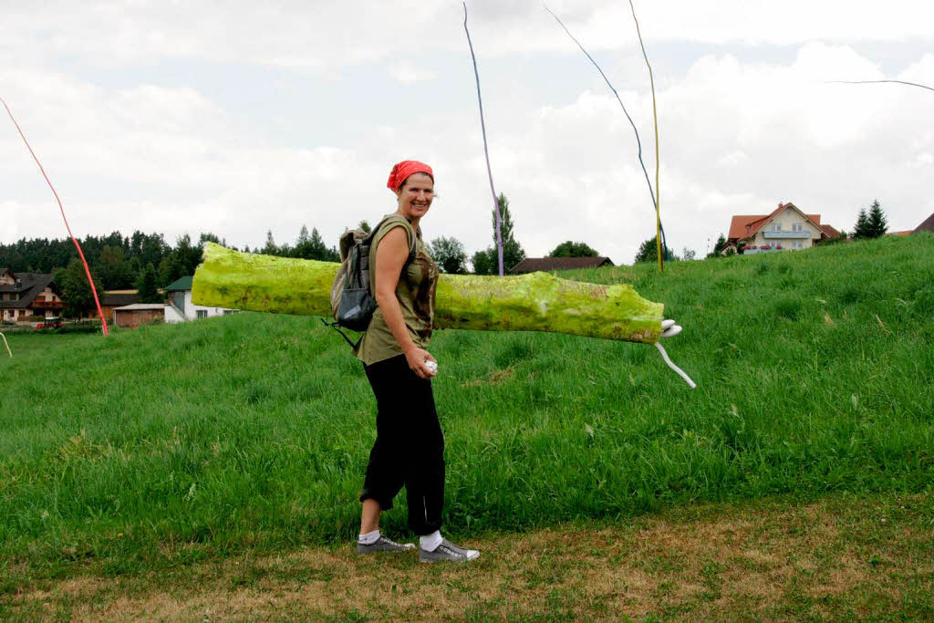 Melanie Schmidt, Flureszierende Bäume" aus Kunstharz Melanie Schmidt, Flureszierende Bäume" aus Kunstharz