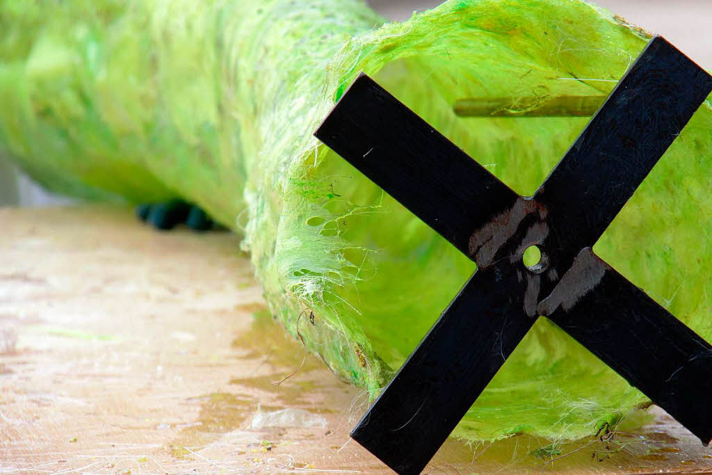 Halterung für die "Floureszierende Bäume" von Melanie Schmidt Halterung für die "Floureszierende Bäume" von Melanie Schmidt