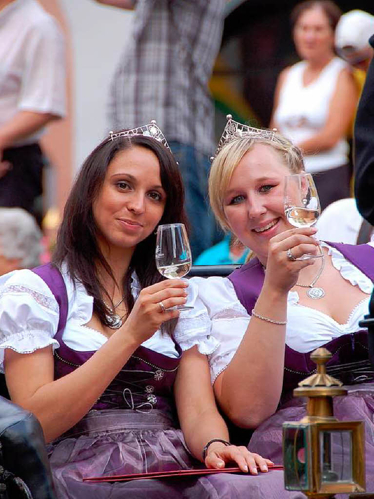Viele Gste kamen am Freitag zur Erffnungsparade des Regionalen Markgrfler Weinfestes in Staufen.