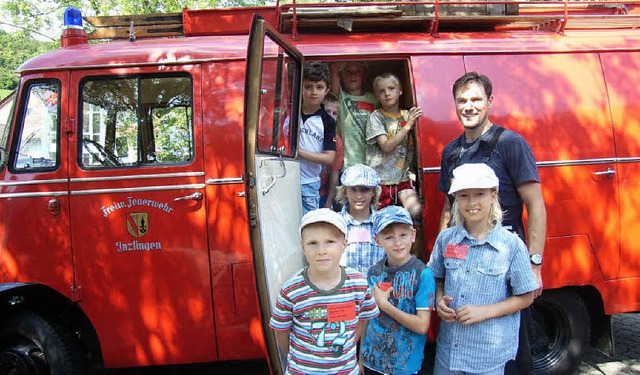 Ein Besuch bei der Feuerwehr (das Foto...r Kinder in den Ferien geplant sind.   | Foto: Johanna Hgg