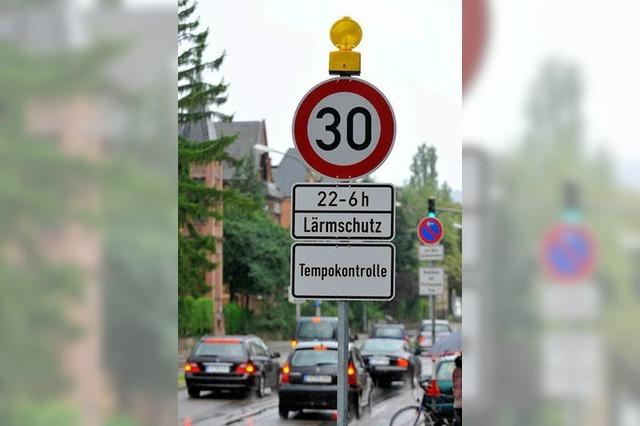 Freiburg bessert doch bei Schildern fr Tempolimit und Radar nach