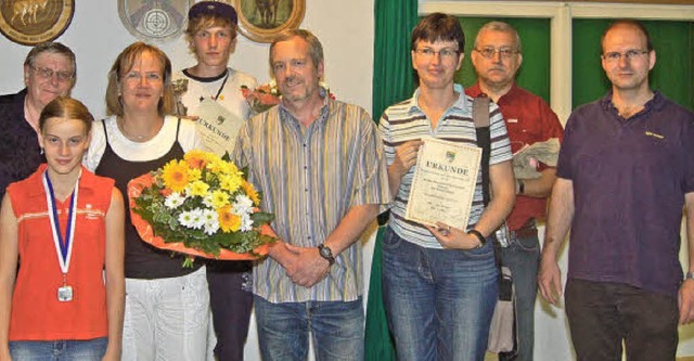 Schtzenmeister Hans-Peter Mauri (von ... Oberschtzenmeister Reinhard Knispel.  | Foto: Heinz Vollmar