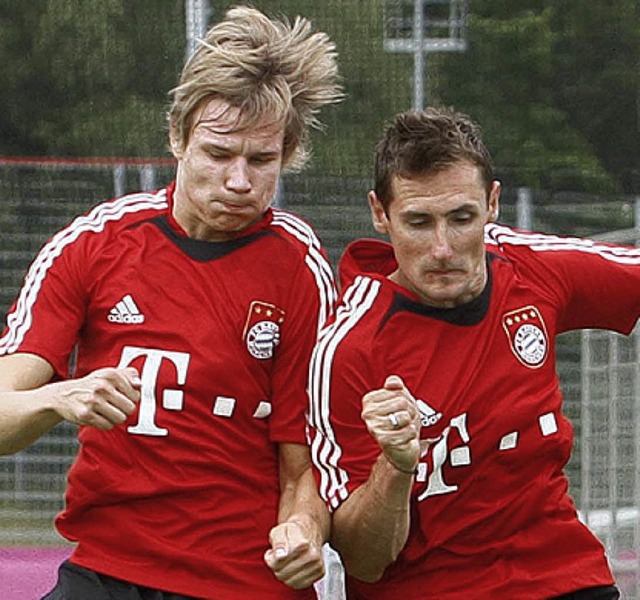 Wieder am Ball: Holger Badstuber (links) und Miroslav Klose   | Foto: dpa