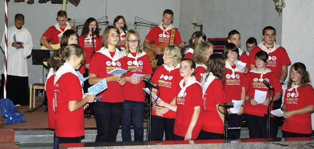 Rock in der Kirche &#8211; eine Band s...Wallfahrt in den Bus gen Rom stiegen.   | Foto: barbara rderer