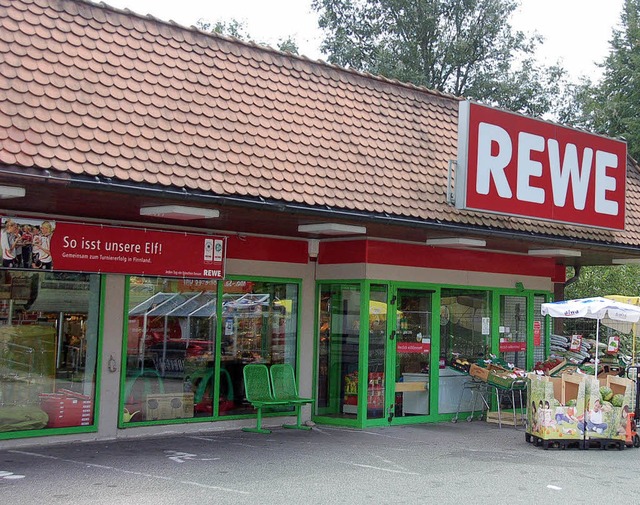 Der Schnauer Rewe-Markt wird am Freit...n Marktprovisorium realisiert werden.   | Foto: Hermann Jacob