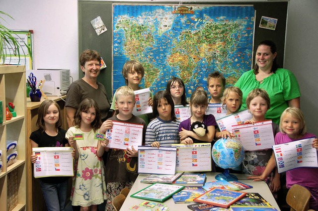 Bei der Ferienbetreuung im Kinderhort ...tive Weltreise jedenfalls bestens an.   | Foto: Wiedermann