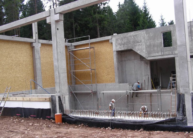 Die Betonarbeiten am Trinkwasserhochbe...h wird der Zimmermann ans Werk gehen.   | Foto: Liane Schilling