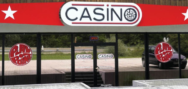 Die Spielhalle &#8222;Casino&#8220; in...Konkurrenz in direkter Nachbarschaft.   | Foto: kam