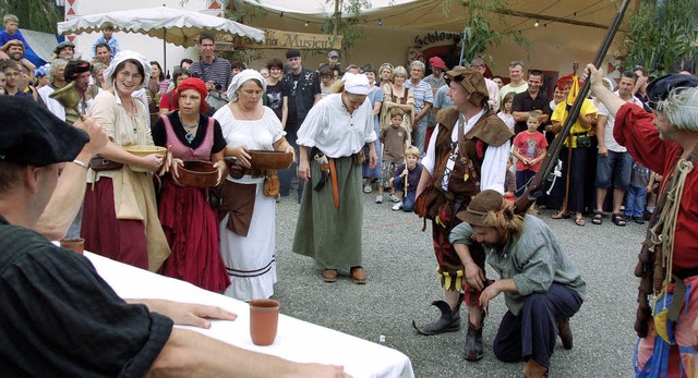 So geht es zu, bei den mittelalterlichen Festspielen in Schmieheim.  | Foto: Sandra Decoux-Kone