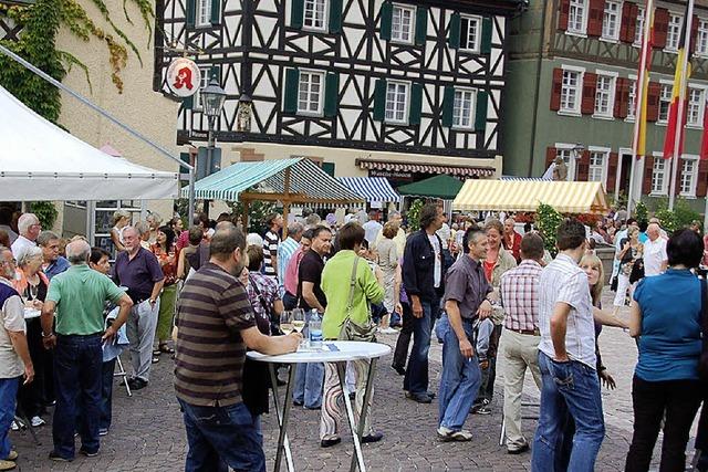 Die Stadt gert in Weinparty-Laune