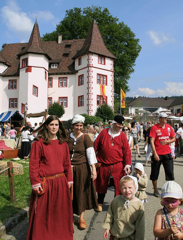 Gefhltes Mittelalter im Schlossgarten  | Foto: Erika Sieberts