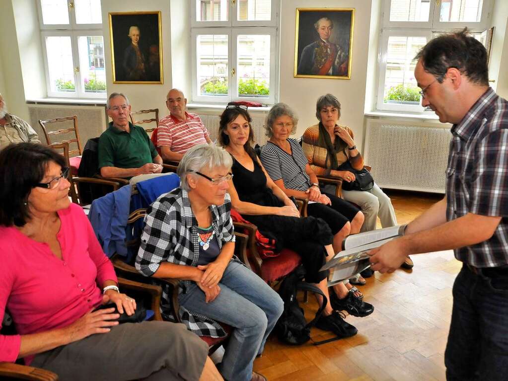 Erst Fahrradfahren, dann Schmkern in historischen Tagebchern im Emmendinger Archiv.