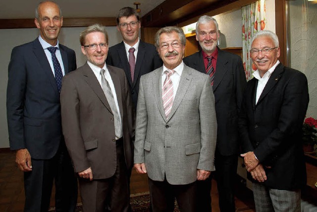 Ehrung (von links): Claudius Marx, Hau...er Rosskopf, Kchenchef Kranz Lrrach.  | Foto: Chris Seifried