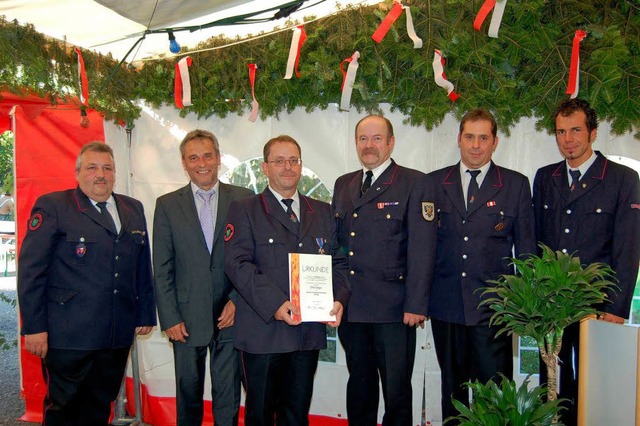 Abteilungskommandant Otto Seger  erhl...ppert, Abteilungskommandant Hofweier.  | Foto: Renate Tebbel