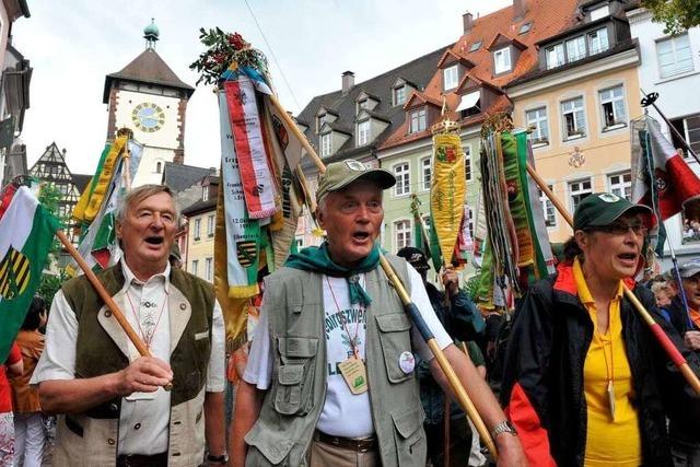 Fotos: Wanderer aus ganz Deutschland bildeten beim Wandertag einen Festumzug