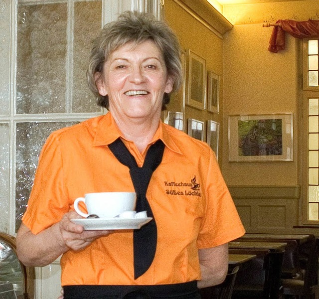 Beim Kaffee ist sie Profi: Maria Kiesele, die neue Pchterin des Sen Lchle.   | Foto: silke Schtt