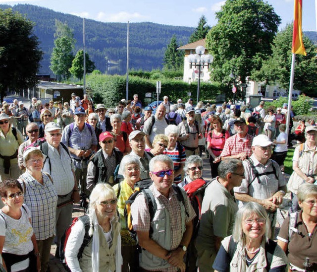 Mehr als 300 Wander lieen sich  beim ...rderer in mehr als 25 Gruppen teilen.   | Foto: eva korinth