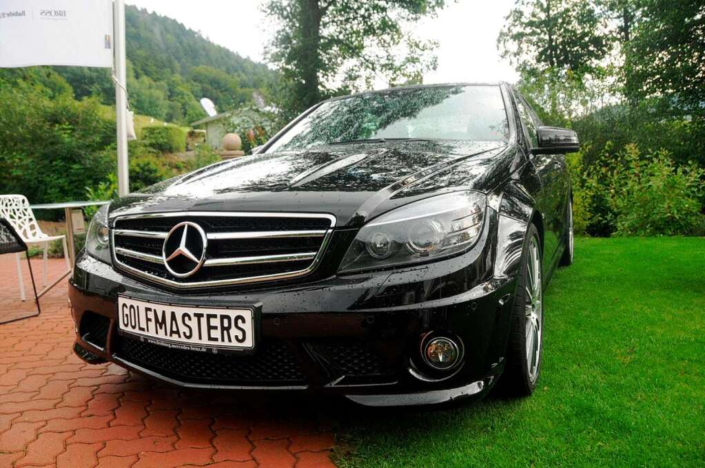 Anzeigen-Dossier Mercedes-Benz GolfMasters Sdbaden 2010