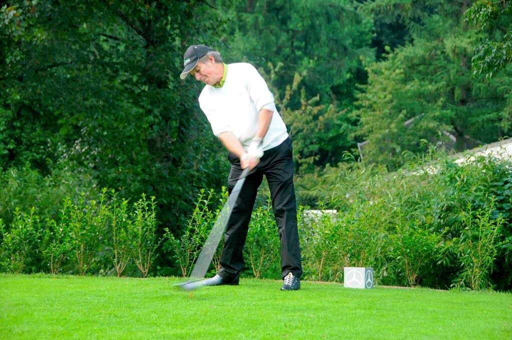 Anzeigen-Dossier Mercedes-Benz GolfMasters Sdbaden 2010