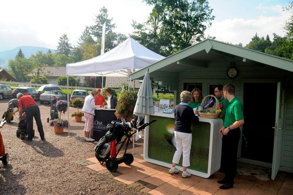 Anzeigen-Dossier Mercedes-Benz GolfMasters Sdbaden 2010