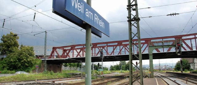 Direkt bei der Friedensbrcke wird die... Tram- und S-Bahnnetz zu verknpfen.    | Foto: Lauber