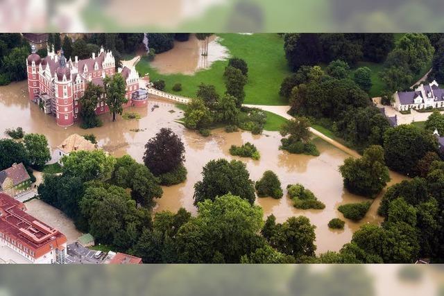 Neie-Hochwasser: Aufrumen und entschlammen