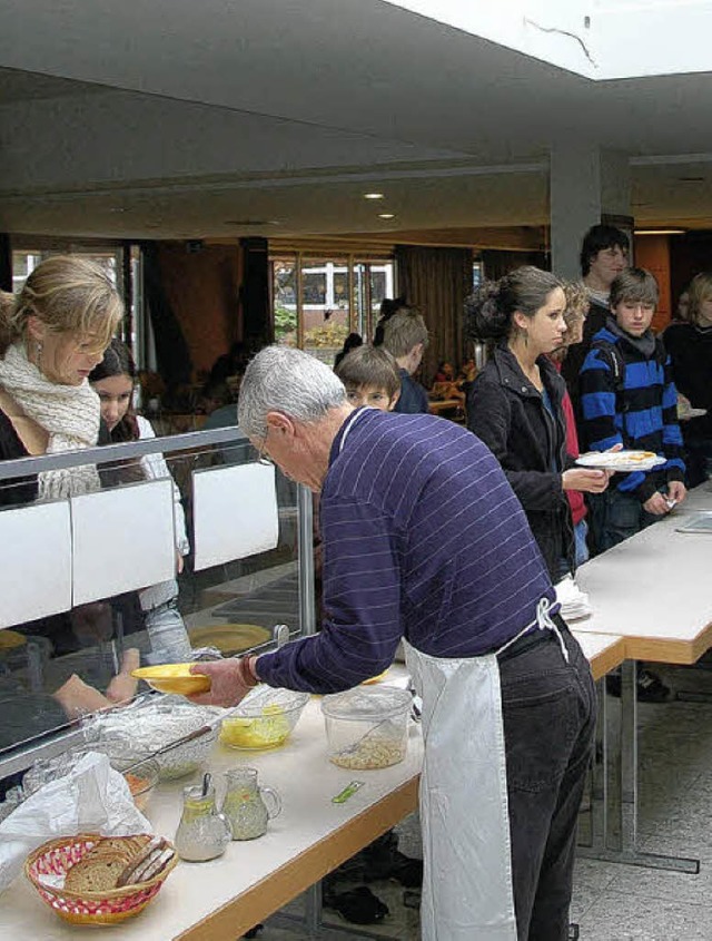 Auch in die Schlermensa floss Geld  des Schultrgers.   | Foto: frank kiefer