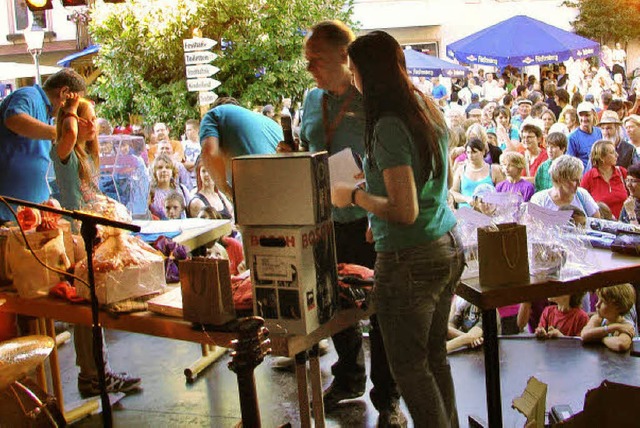 ber eine Stunde lang Spannung: Das St...lefests viele Festbesucher beglcken.   | Foto: Christa Maier