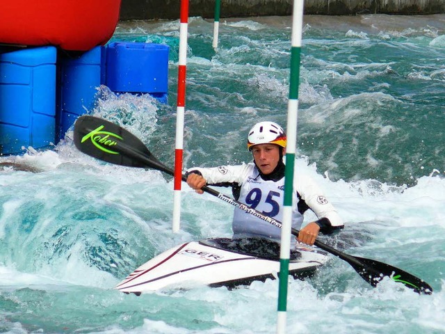 Fabian Schweikert auf dem Kanu-Slalom-Kurs in Markleeberg.  | Foto: Karlheinz Neumann