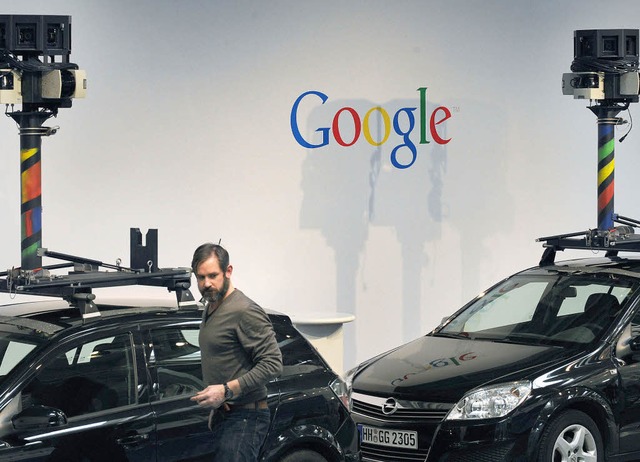 Ein Markenzeichen von Google Street View: Autos mit  Kamera  | Foto: dpa