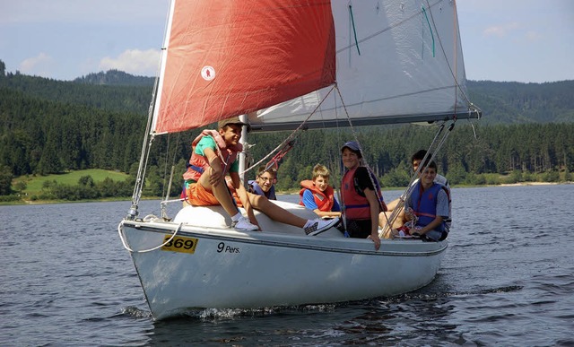 Alle Mann an Bord? Schler der Klasse 8c beim Segelkurs   | Foto: Yvonne Weik